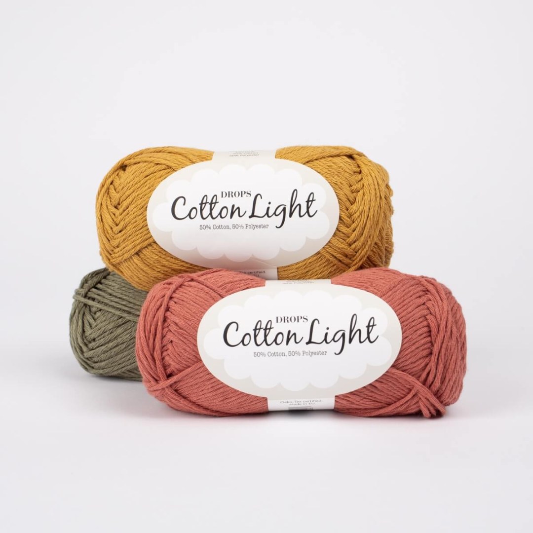 Το DROPS Cotton Light είναι ένα υπέροχο μαλακό νήμα από 50% βαμβάκι και 50% πολυεστέρα micro. 