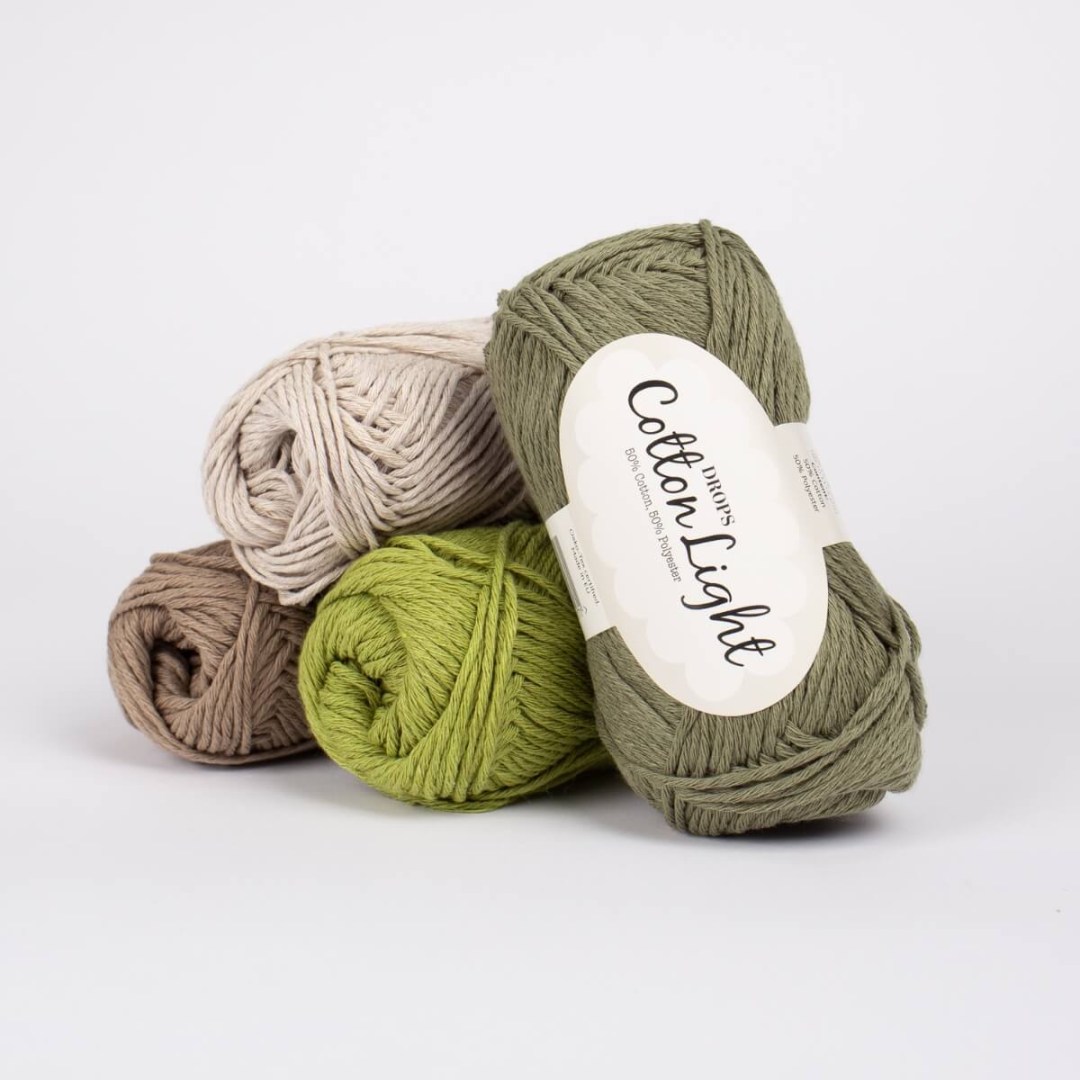 Το DROPS Cotton Light είναι ένα υπέροχο μαλακό νήμα από 50% βαμβάκι και 50% πολυεστέρα micro. 