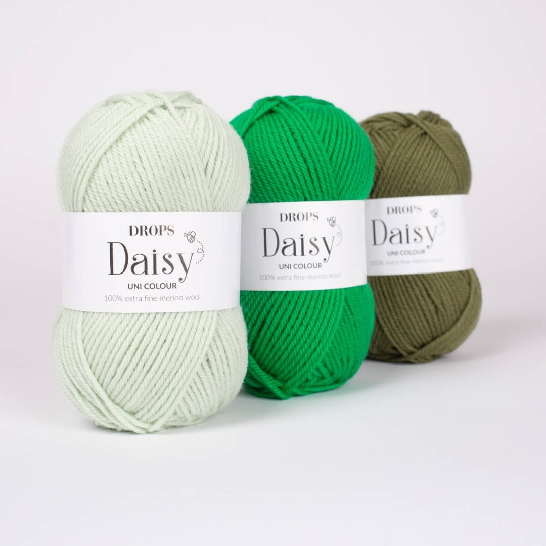 Το DROPS Daisy είναι ένα μαλακό νήμα που δεν έχει υποστεί επεξεργασία με υπερπλύση, κλωσμένο από 100% εξαιρετικά λεπτό μαλλί μερινό.