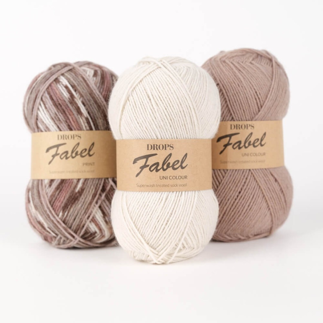 Tο DROPS Fabel είναι ένα τετράκλωνο νήμα πολύ ανθεκτικό και ειδικά σχεδιασμένο για πολύ ανθεκτικές κάλτσες και όχι μόνο.