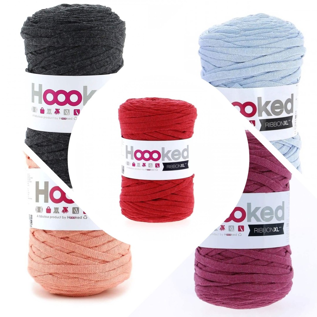 Hoooked RibbonXL – Παχύ αλλά ελαφρύ ανακυκλωμένο νήμα από ύφασμα, ιδανικό για μεγάλα amigurumi, τσάντες, κοσμήματα, διακοσμητικά και πλεκτά σπιτιού. Δεν προκαλεί φαγούρα, δουλεύεται εύκολα και δίνει γρήγορα, κομψά αποτελέσματα. Κάθε κουβάρι είναι 250g / 
