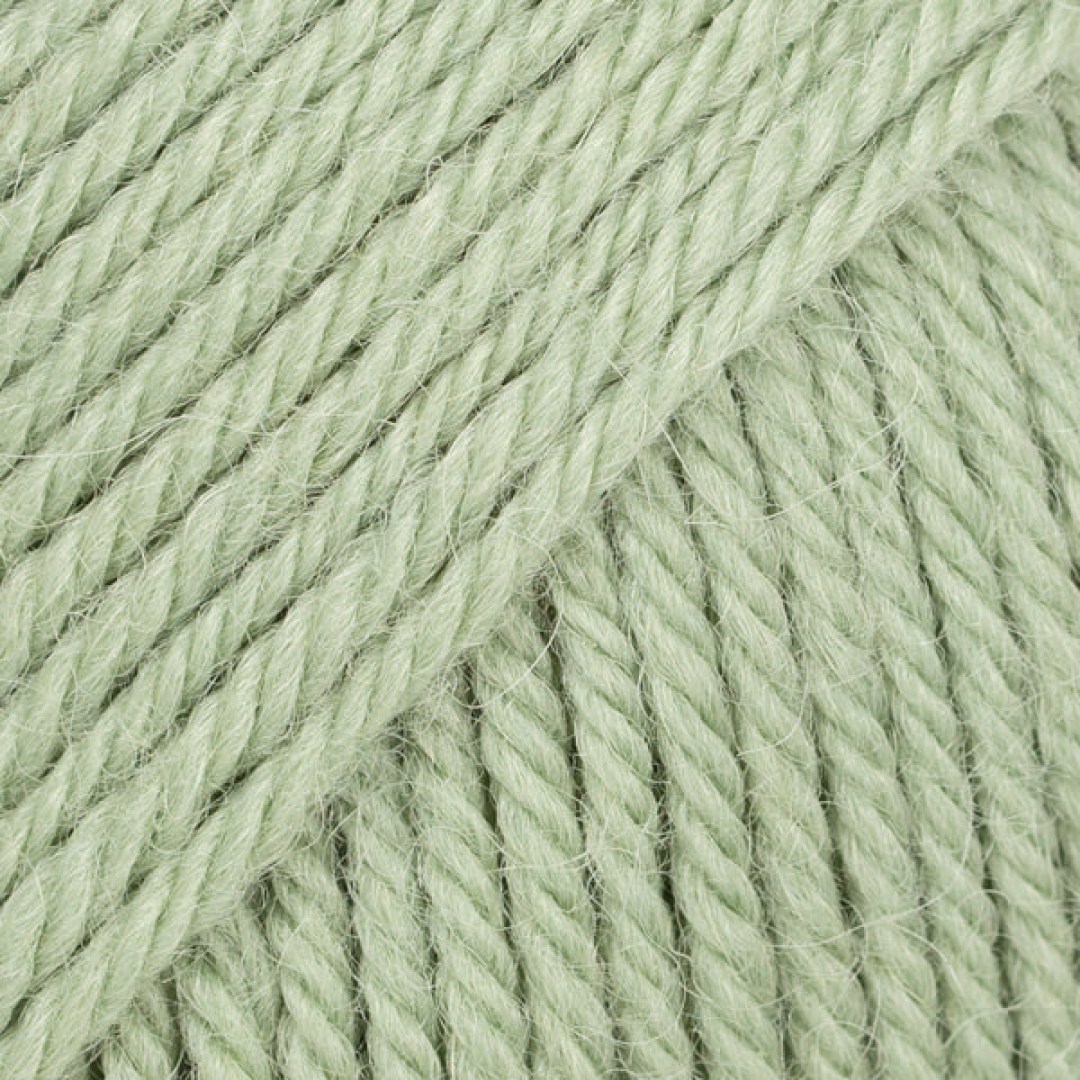 Το DROPS Lima είναι ένα σπορ τετράκλωνο νήμα, η συνέχεια του μπεστ σέλερ DROPS Nepal.