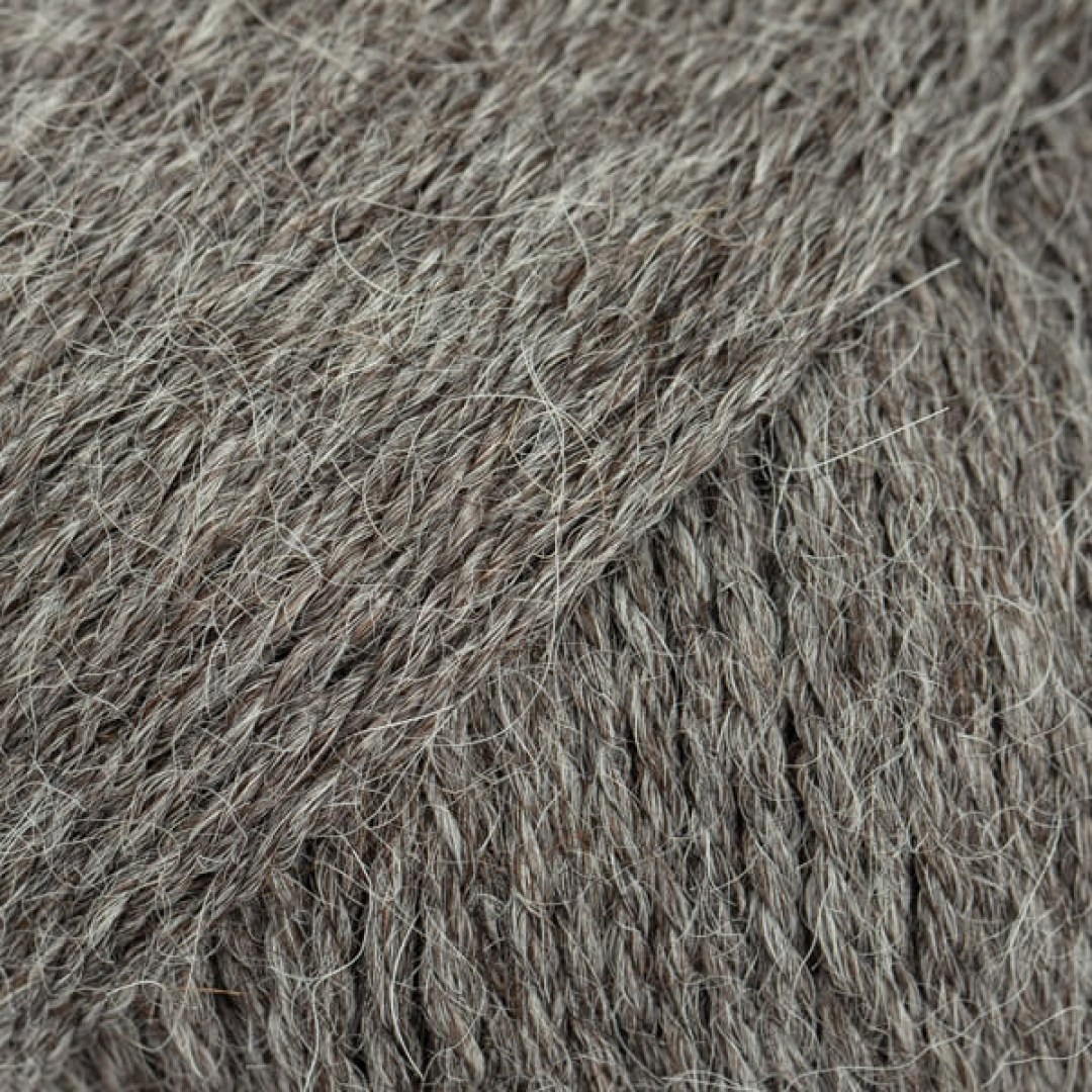 Το DROPS Puna είναι ένα μαλακό, ελαφρύ, όμορφο και ζεστό νήμα φτιαγμένο από 100% εξαιρετικό αλπακά και είναι ιδανικό για οποιοδήποτε είδος ρούχου. 