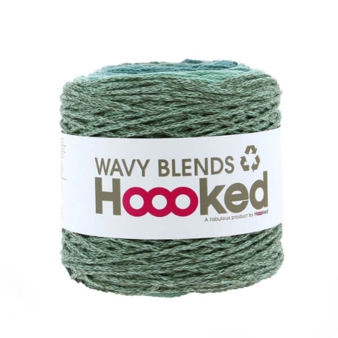 Νήμα από ανακυκλωμένο βαμβάκι με υπέροχες διαβαθμίσεις χρωμάτων – ιδανικό για πλεκτά, μακραμέ και υφαντά.